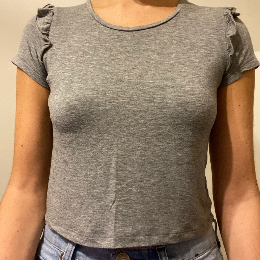 Aerie Ruffle Sleeve Crop T-shirt size S
